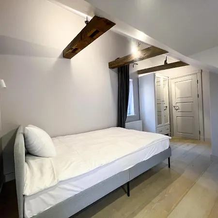 Old Attic Apartment *