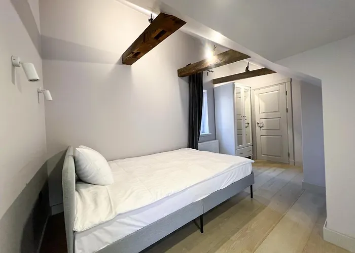 Old Attic Apartment *